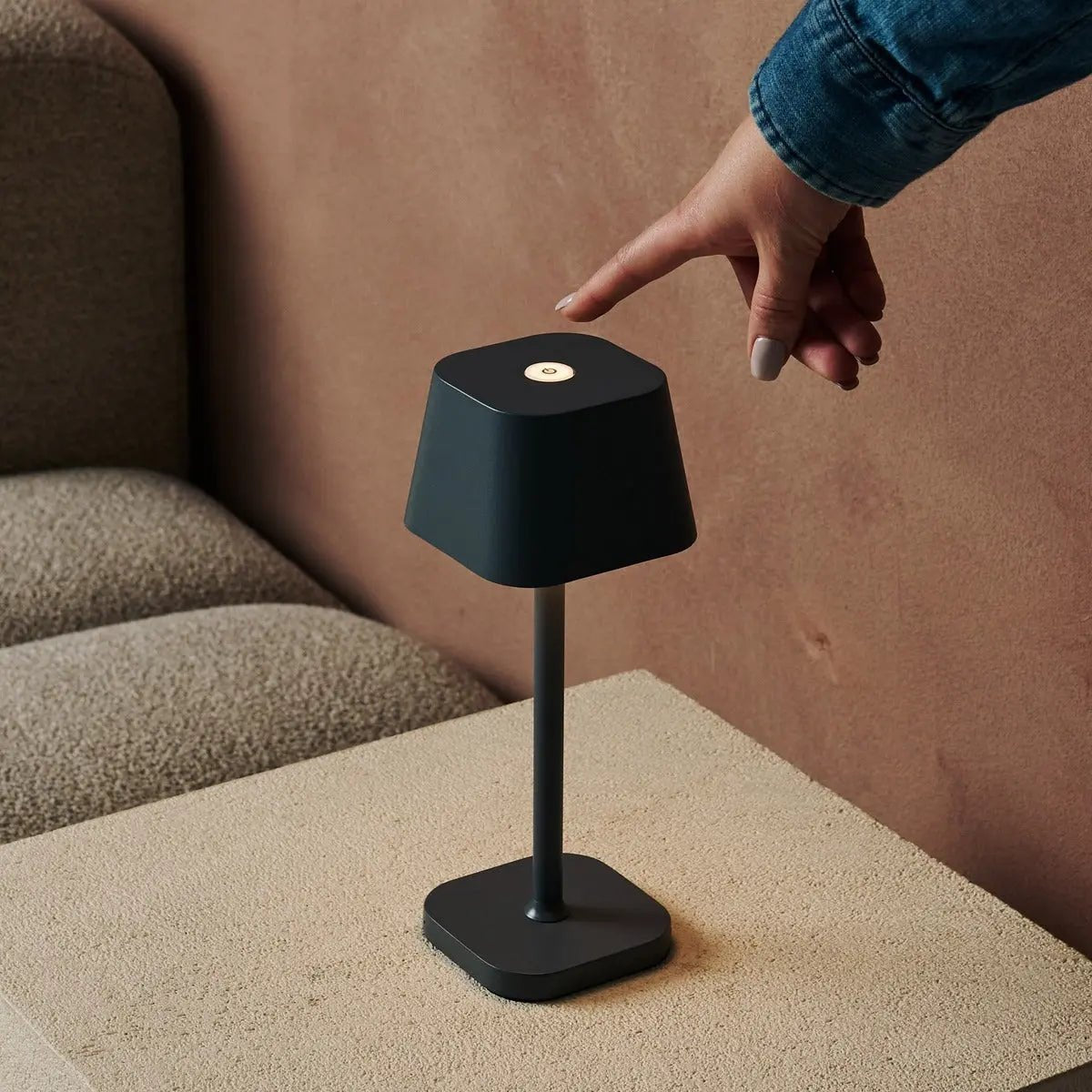 Ava Oplaadbare Tafellamp – Draadloze LED Lamp – Dimbaar