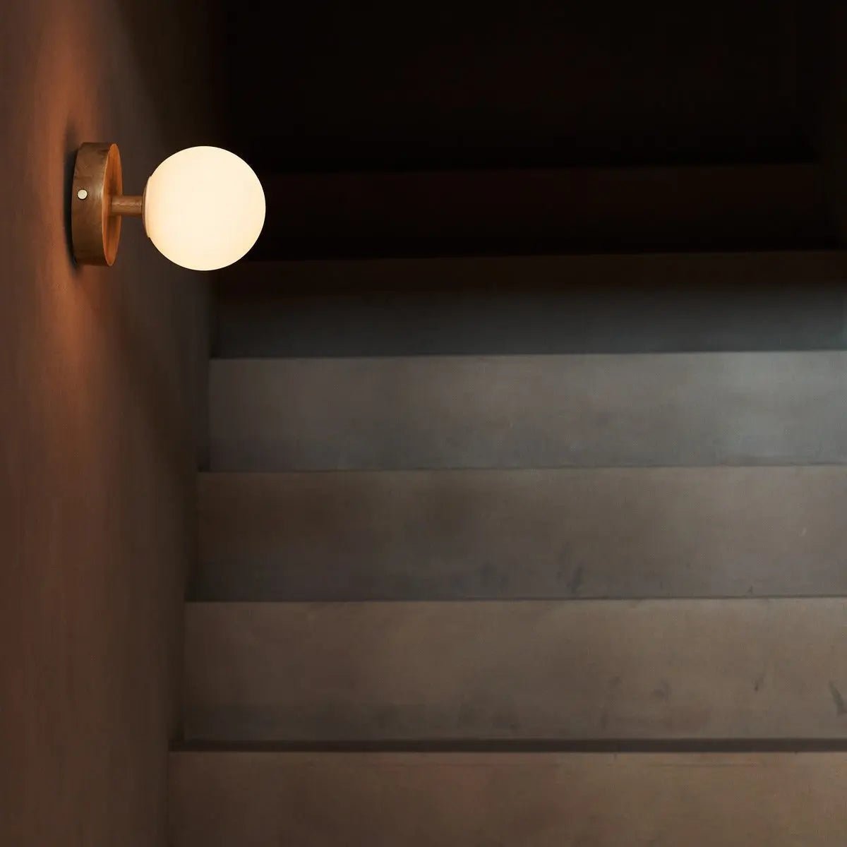 Richella Wandlamp – Draadloos & Oplaadbaar – Lichtbruin Hout