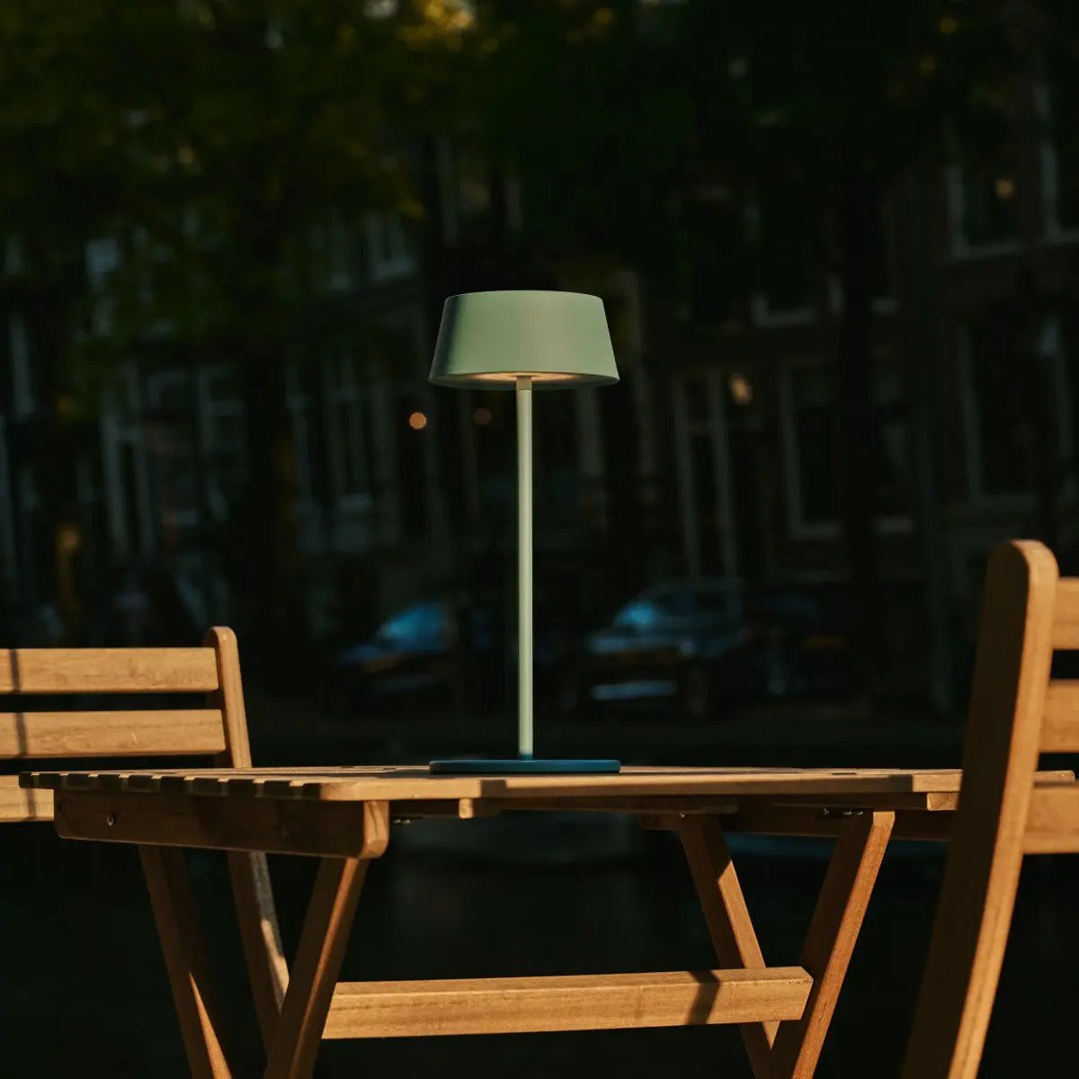 Hugo Oplaadbare Tafellamp – Draadloze Dimbare Designlamp