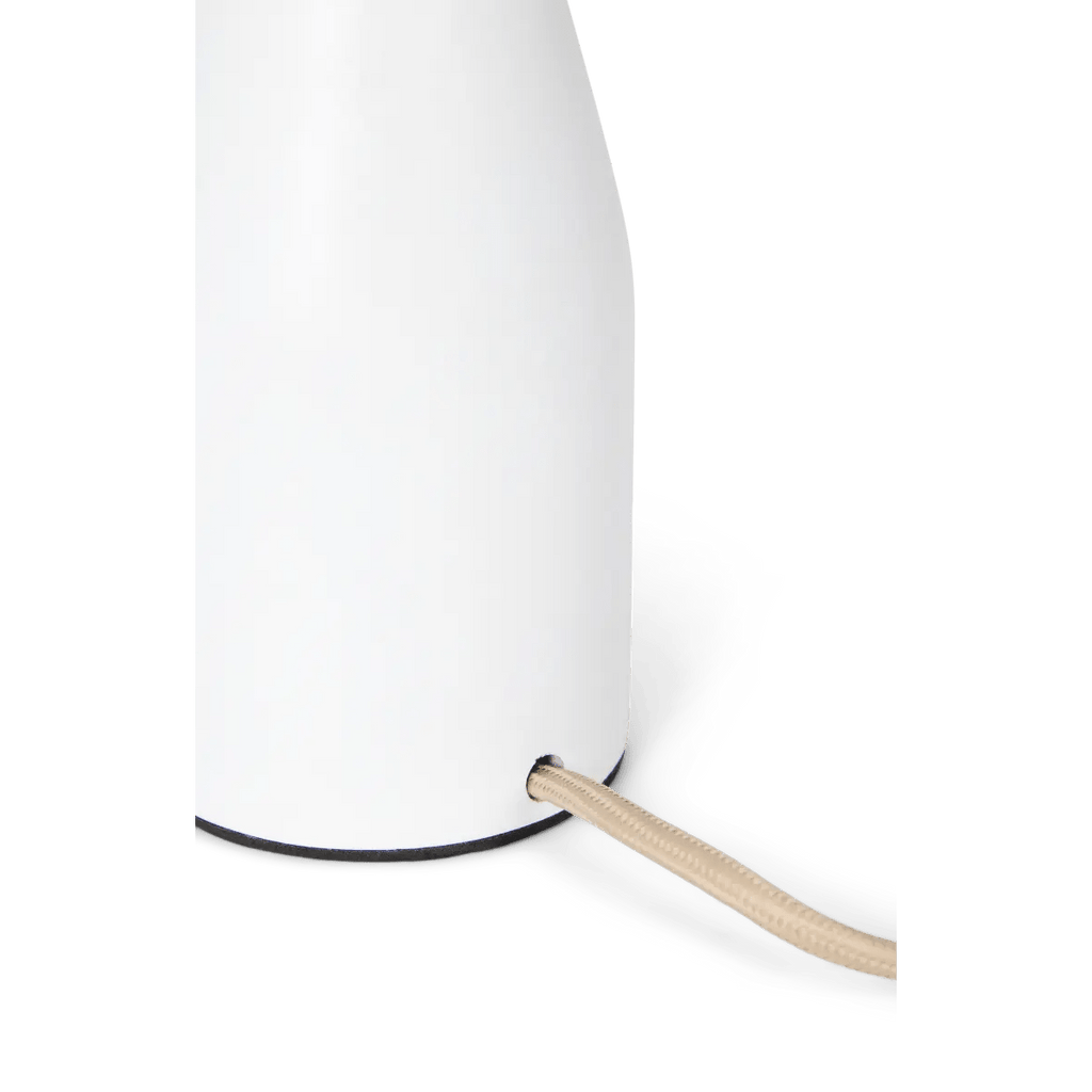 Jape Tafellamp – Metaal – Wit – Moderne Design Lamp