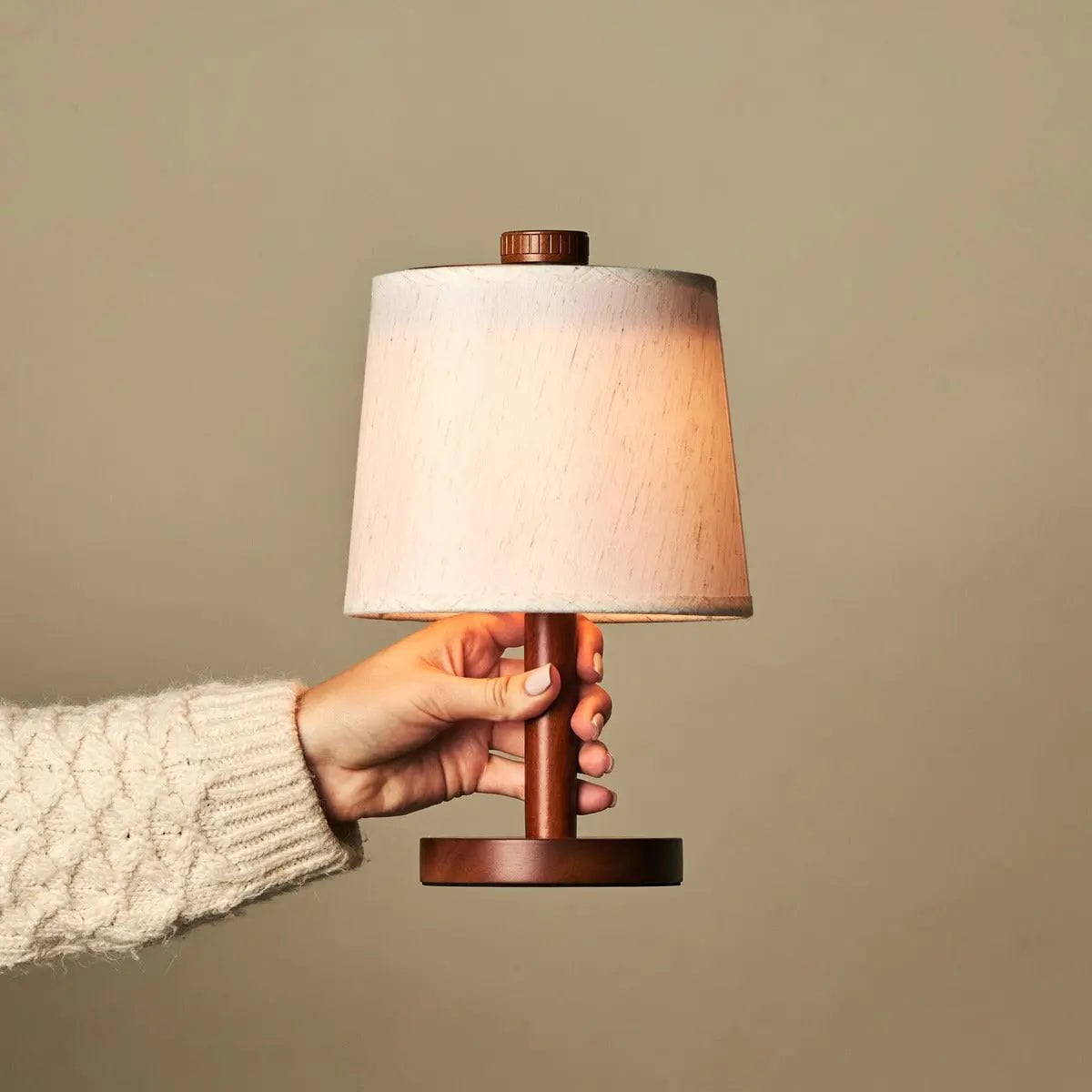 Rover kastanjebruine houten oplaadbare lamp