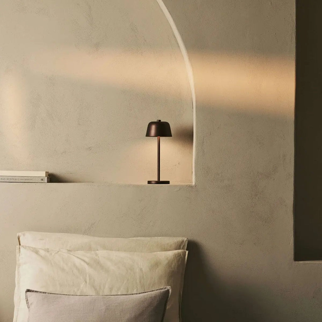 Anton Oplaadbare Tafellamp – Espresso bruin – Metaal & Aluminium – Draadloos – Dimbaar