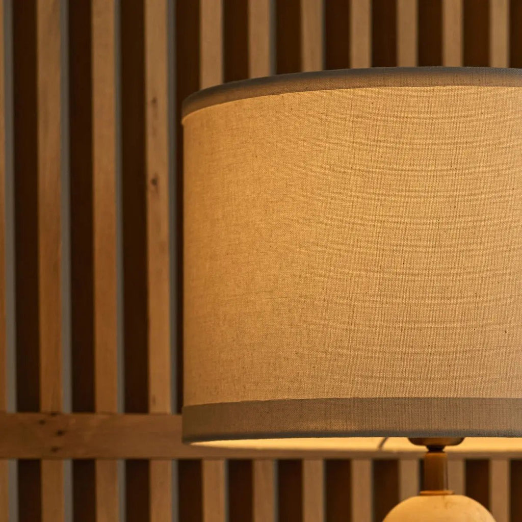 Charlotte Marmeren Tafellamp – Luxe Lamp met Katoenen Lampenkap