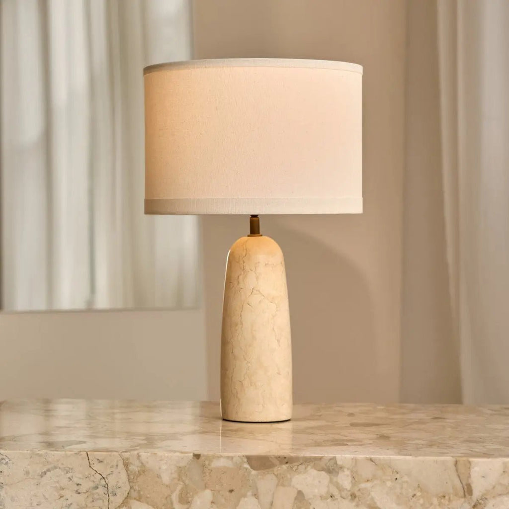 Charlotte Marmeren Tafellamp – Luxe Lamp met Katoenen Lampenkap
