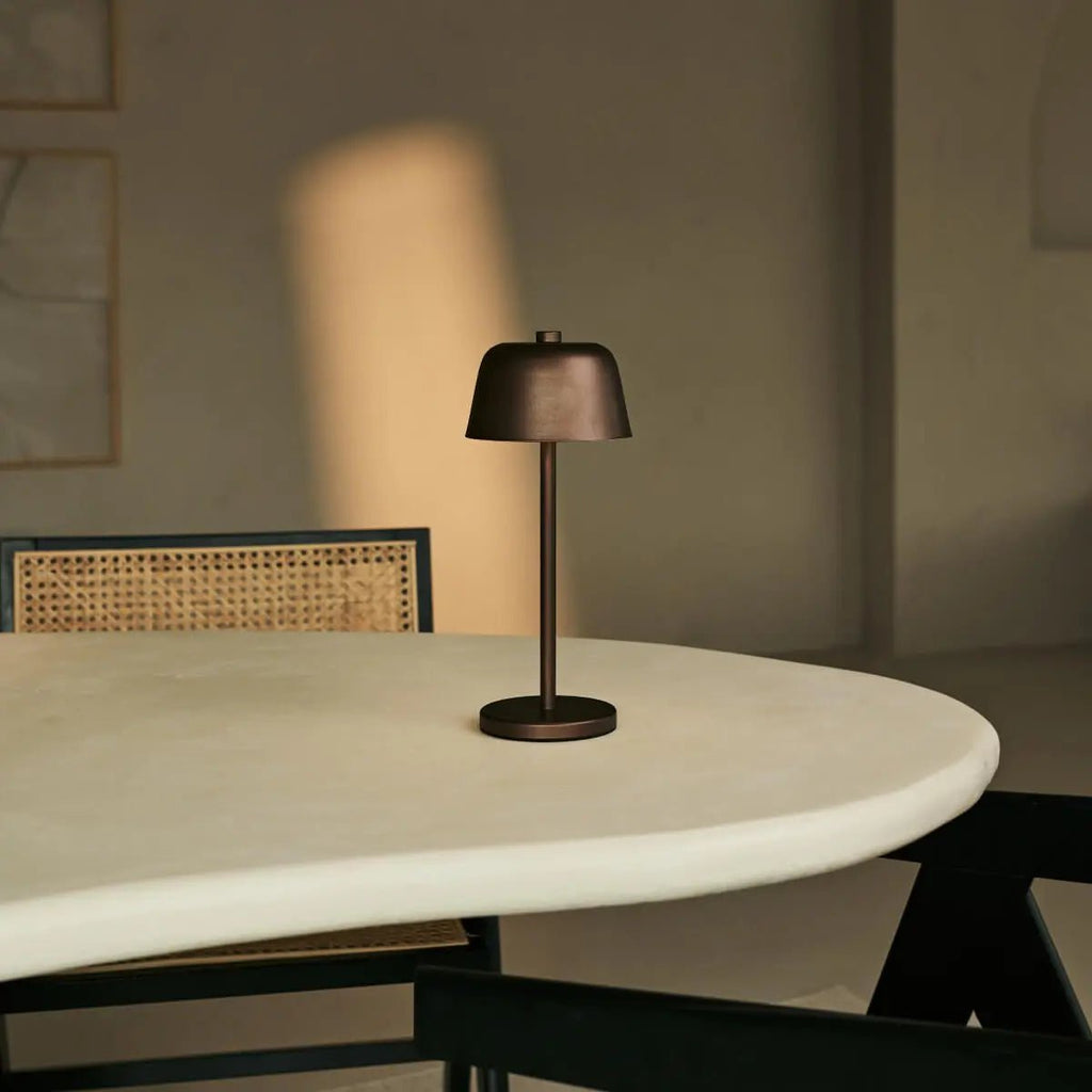 Anton Oplaadbare Tafellamp – Espresso bruin – Metaal & Aluminium – Draadloos – Dimbaar