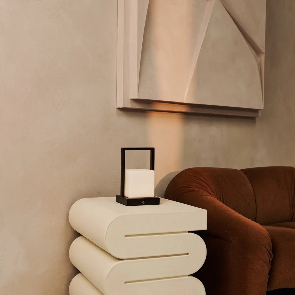 Noah Draadloze Tafellamp – Oplaadbaar – Dimbaar – Rubberwood & Matglas