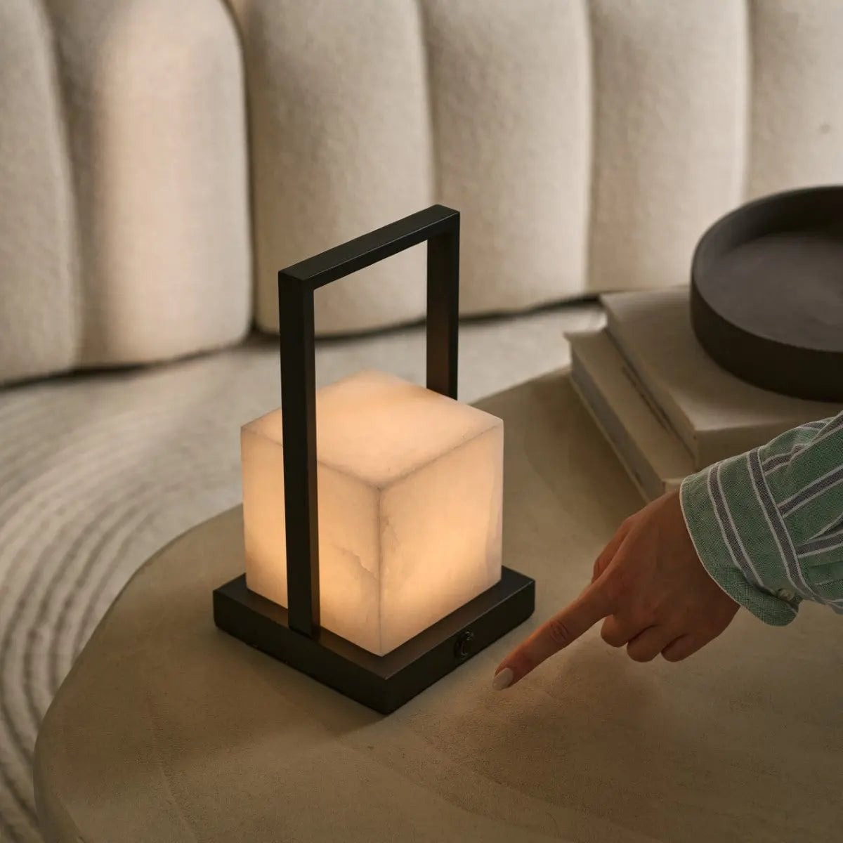 Nola Oplaadbare Tafellamp – Albast Designlamp – Draadloos en Dimbaar