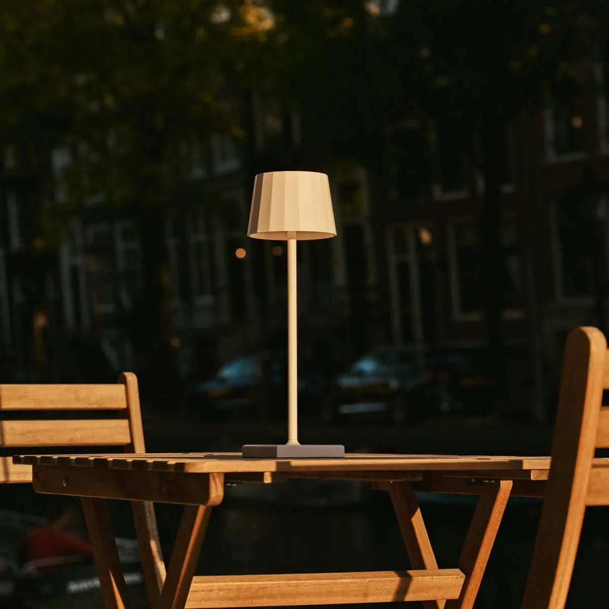 William Oplaadbare Tafellamp – Draadloze Dimbare Lamp