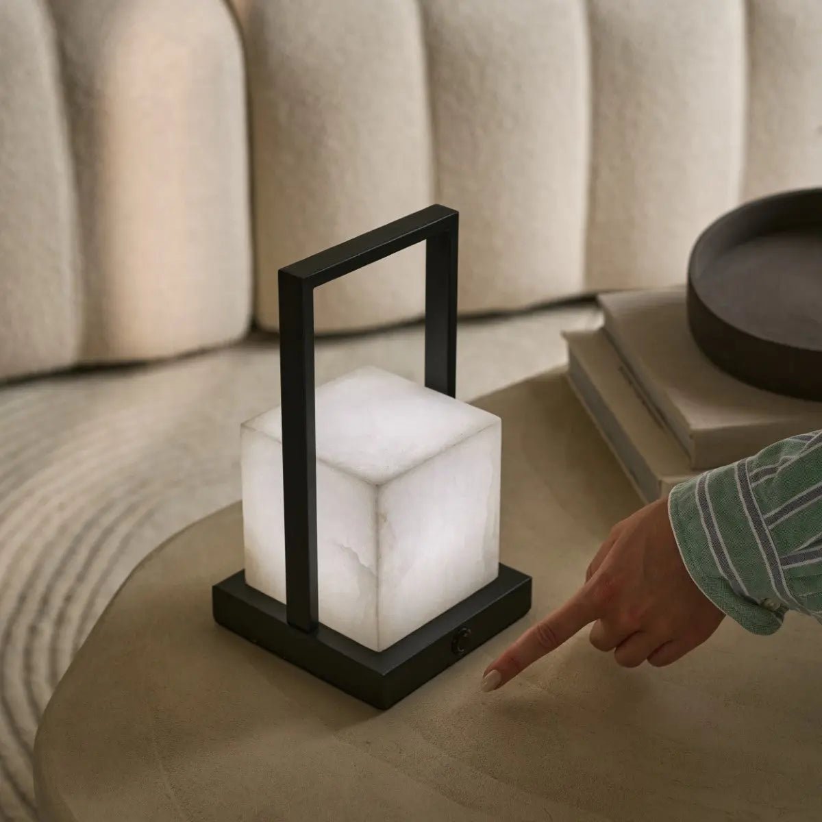 Nola Oplaadbare Tafellamp – Albast Designlamp – Draadloos en Dimbaar