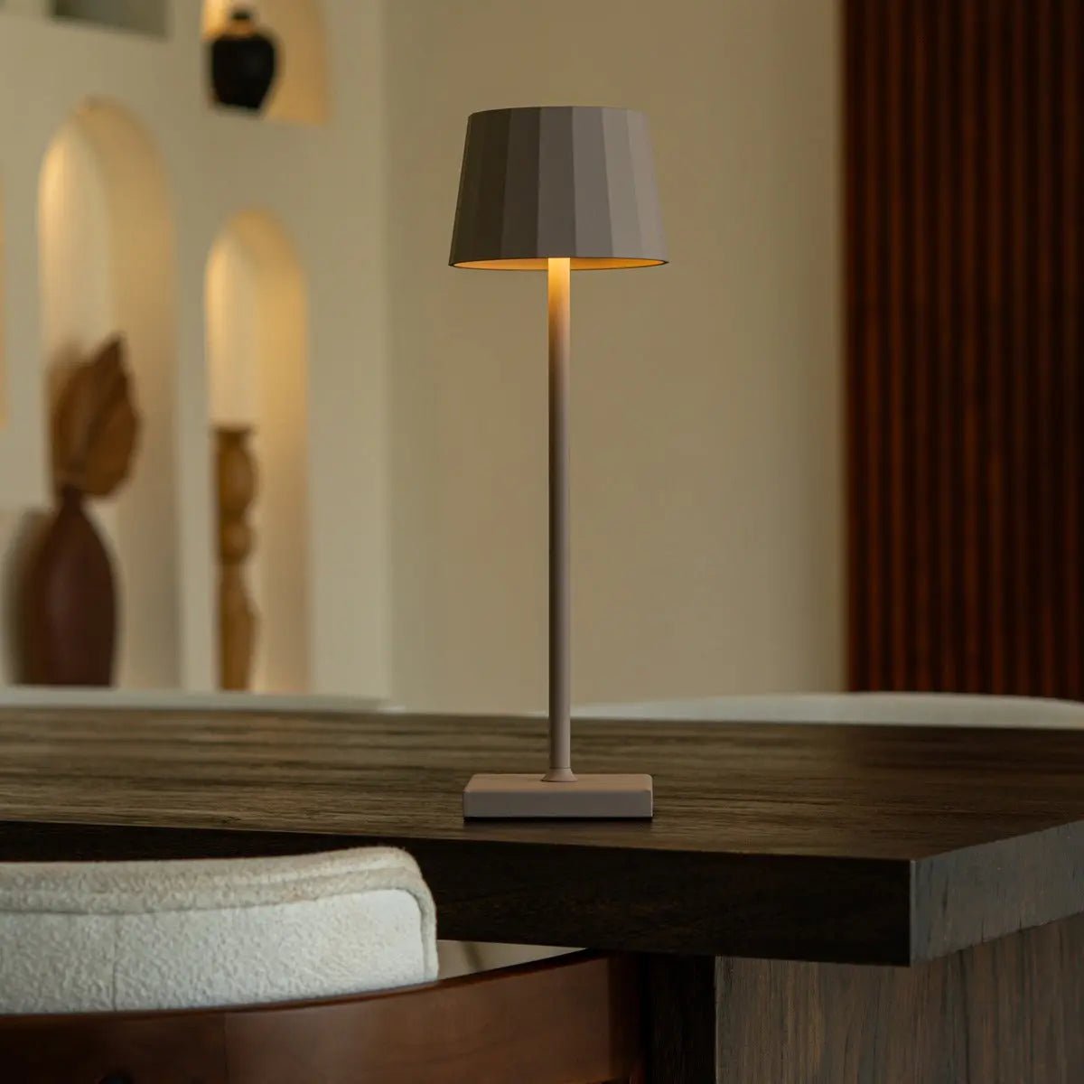 William Oplaadbare Tafellamp – Draadloze Dimbare Lamp