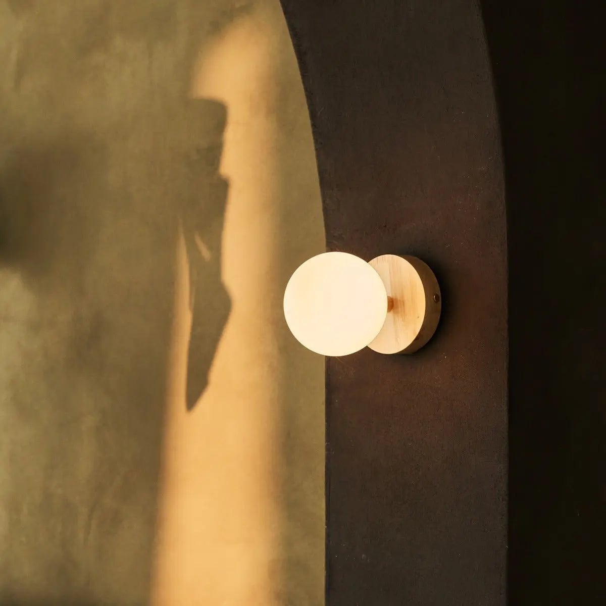 Richella Wandlamp – Draadloos & Oplaadbaar – Lichtbruin Hout