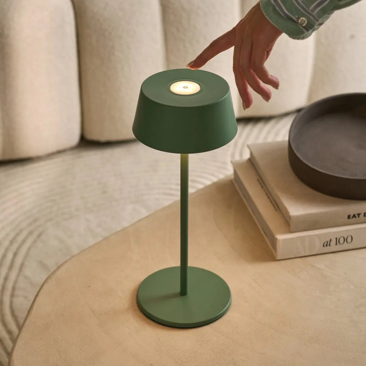 Hugo Oplaadbare Tafellamp – Draadloze Dimbare Designlamp