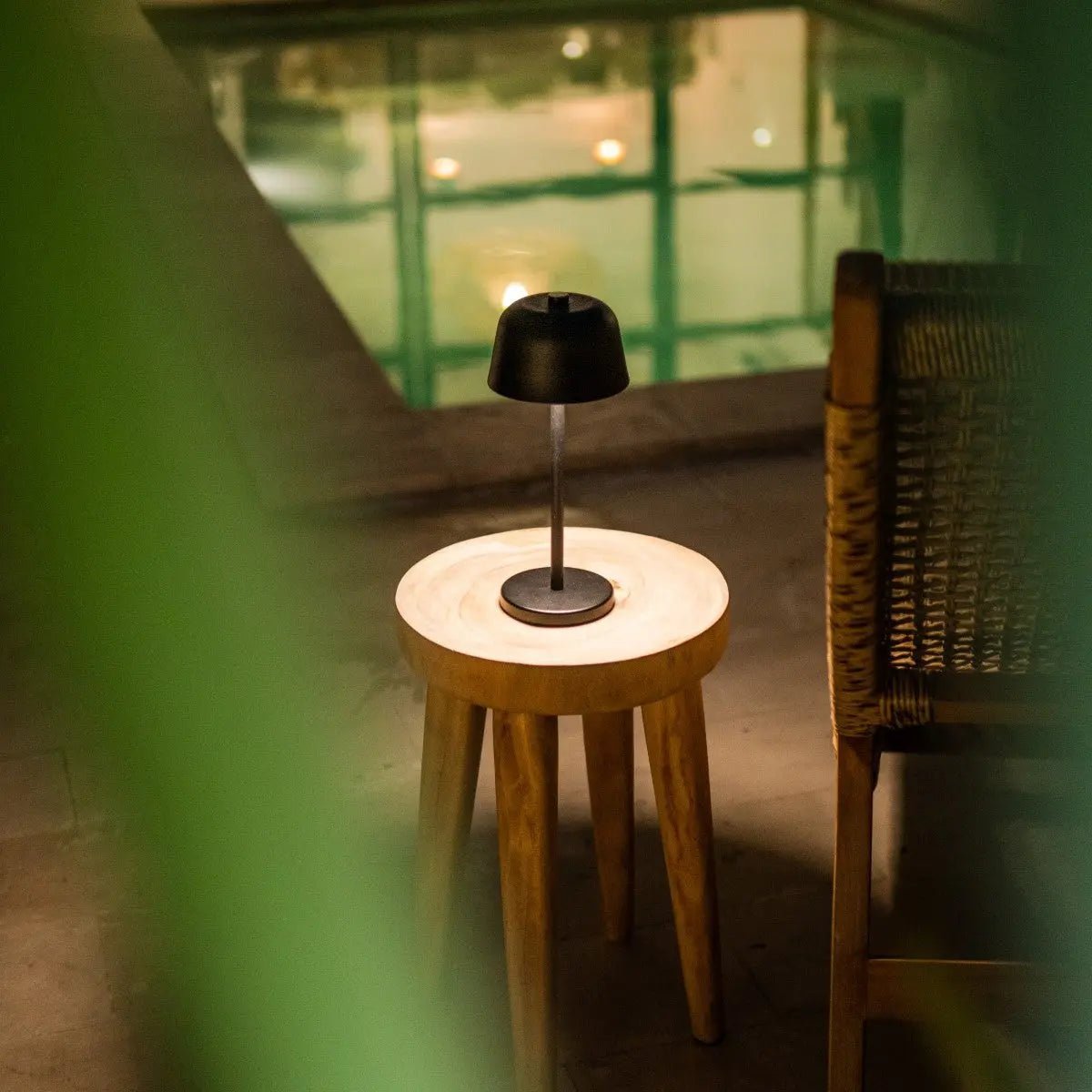 Anton Oplaadbare Tafellamp – Zwart – Metaal & Aluminium – Draadloos – Dimbaar