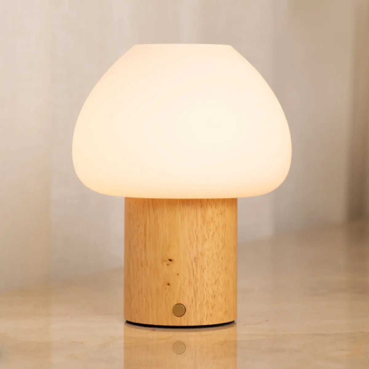 Fynn Lichtbruin Oplaadbare Tafellamp – Rubberhout & Matglas – Draadloos – Dimbaar – IP44