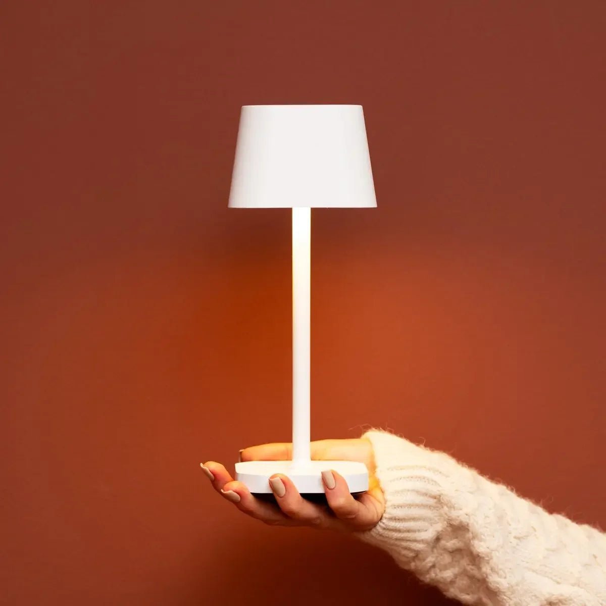 Ava Oplaadbare Tafellamp – Draadloze LED Lamp – Dimbaar