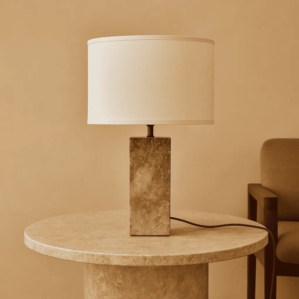 Rosie Tafellamp – Travertijn & Katoen – Beige/Wit – Moderne Design Lamp