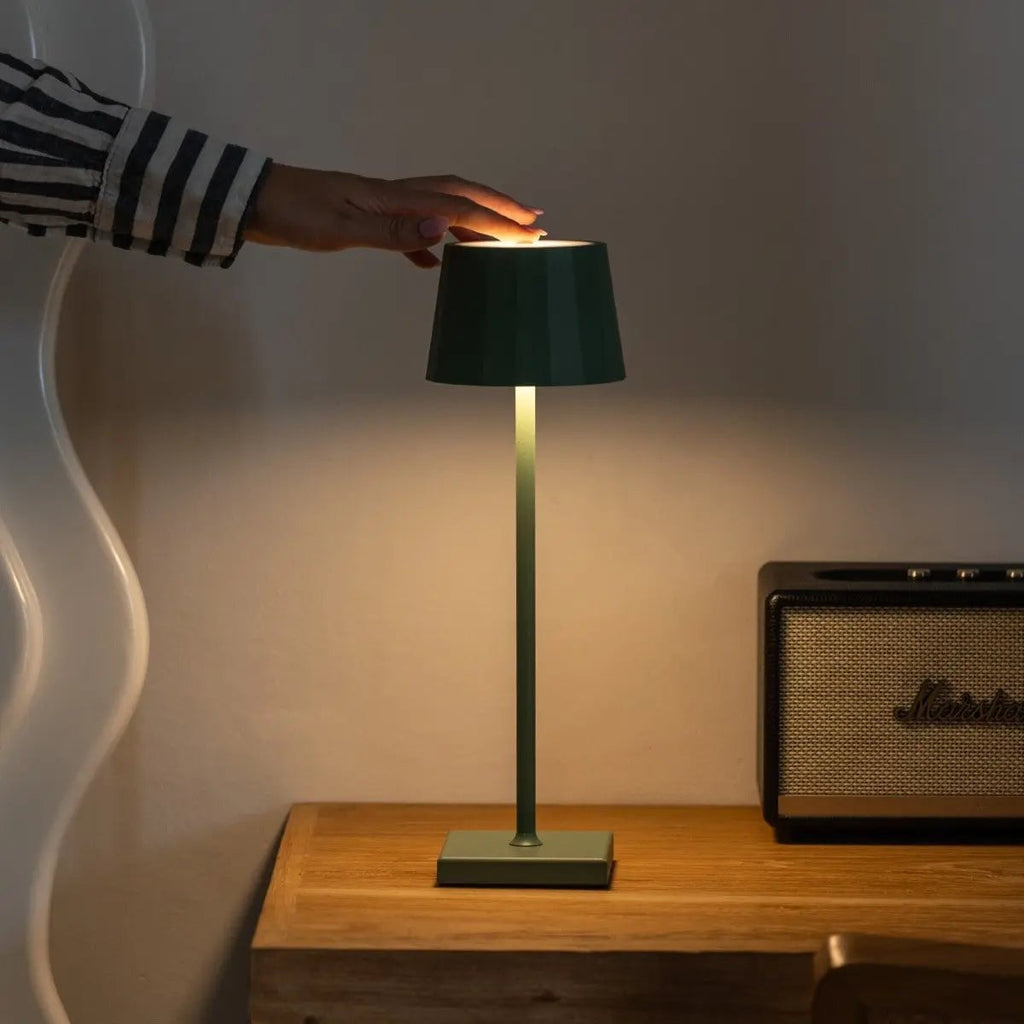 William Oplaadbare Tafellamp – Draadloze Dimbare Lamp