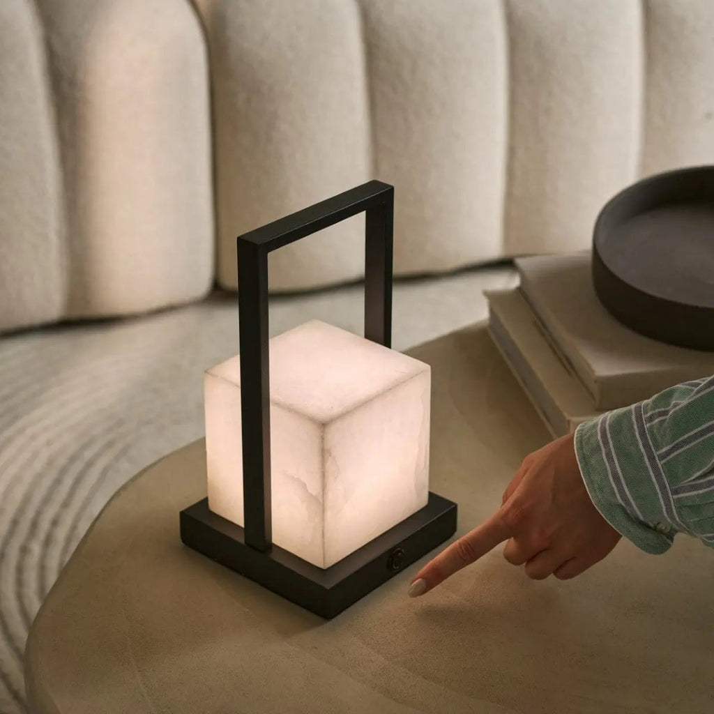 Nola Oplaadbare Tafellamp – Albast Designlamp – Draadloos en Dimbaar