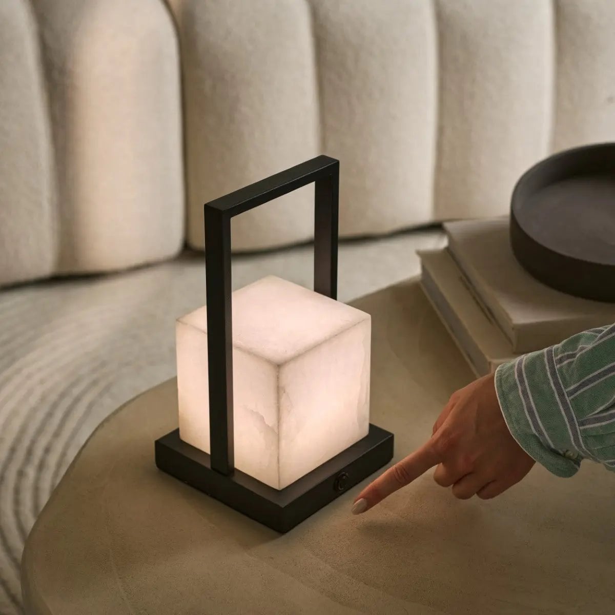 Nola Oplaadbare Tafellamp – Albast Designlamp – Draadloos en Dimbaar