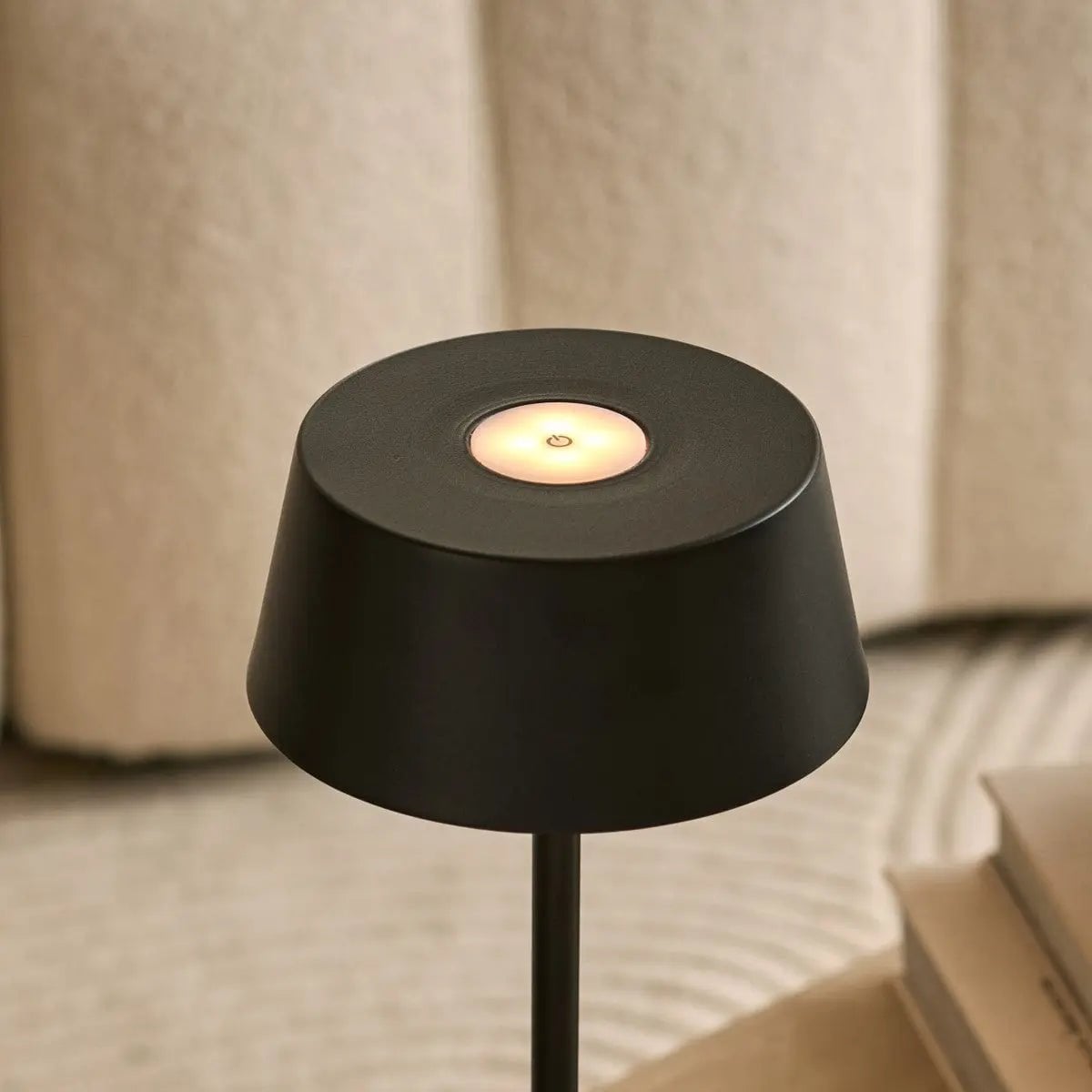 Hugo Midnight Zwart Oplaadbare Tafellamp