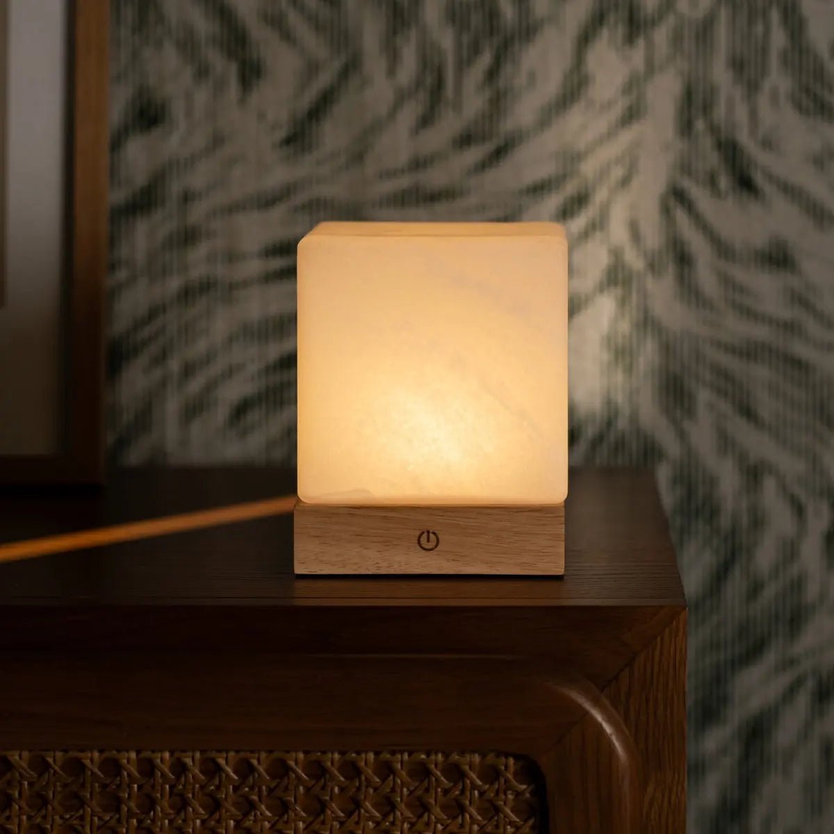YCE Oplaadbare Tafellamp – Houten Designlamp met Matglas