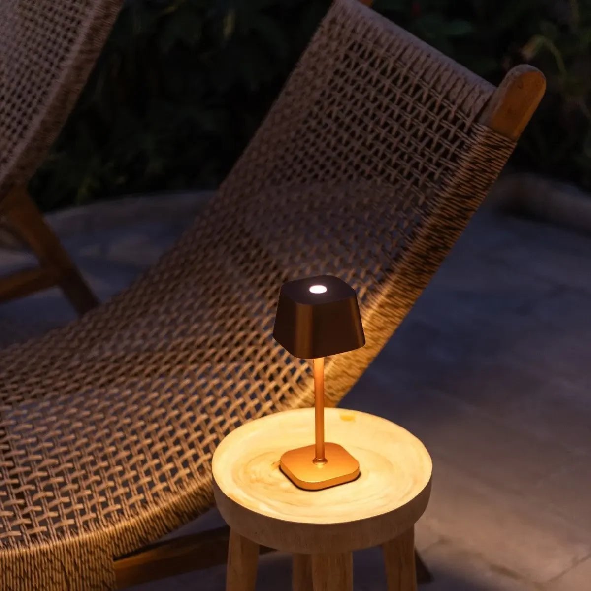 Ava Copper Rechargeable Table Lamp | Stylish, Cordless & Dimmable