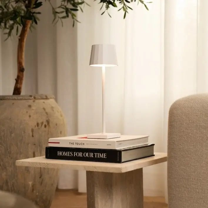 William Oplaadbare Tafellamp – Draadloze Dimbare Lamp