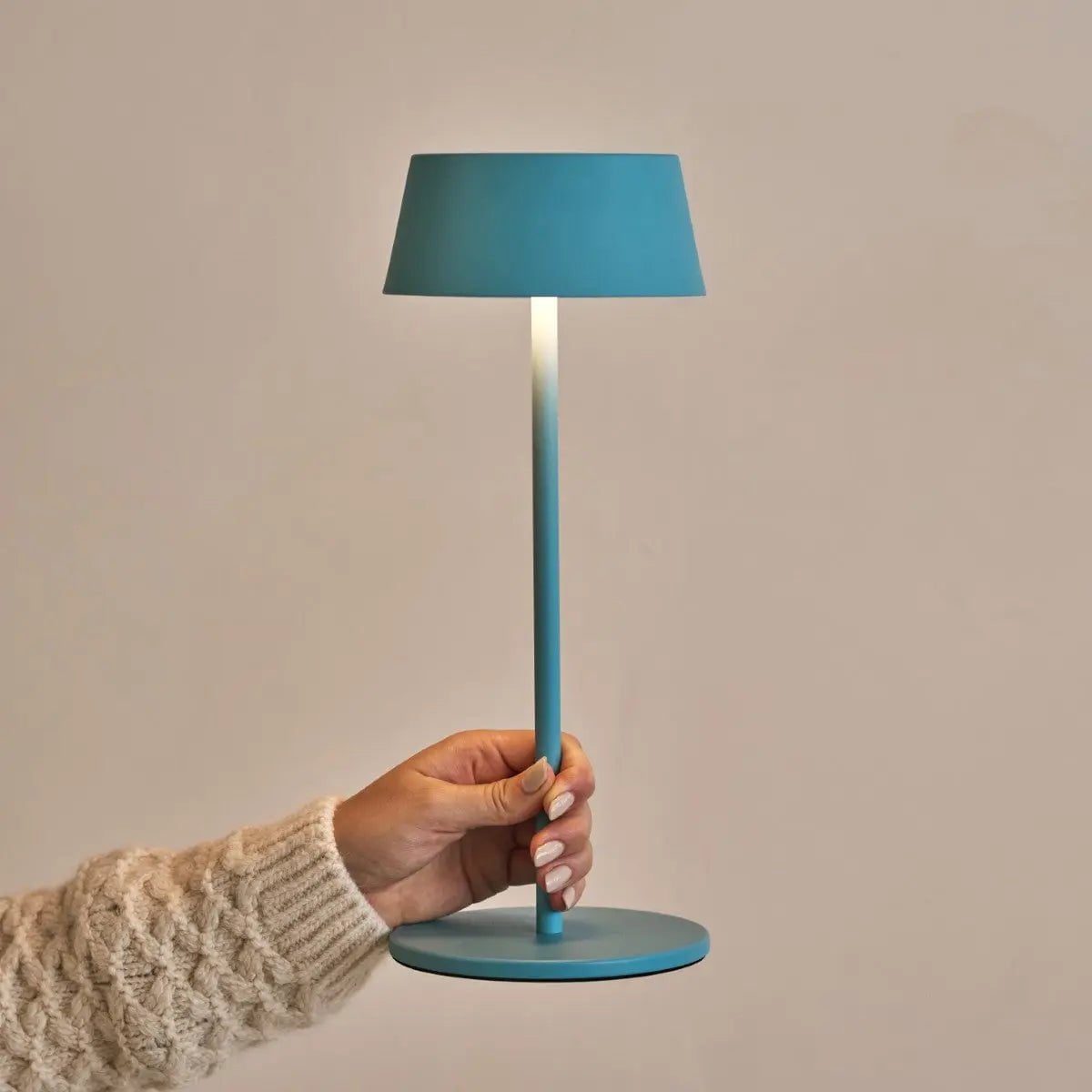 Hugo Oplaadbare Tafellamp – Draadloze Dimbare Designlamp