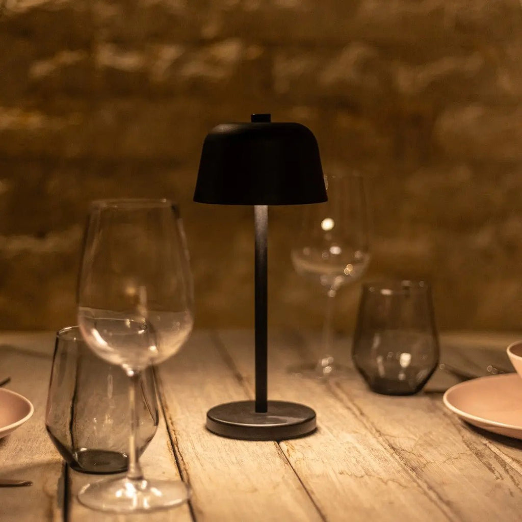 Anton Oplaadbare Tafellamp – Zwart – Metaal & Aluminium – Draadloos – Dimbaar