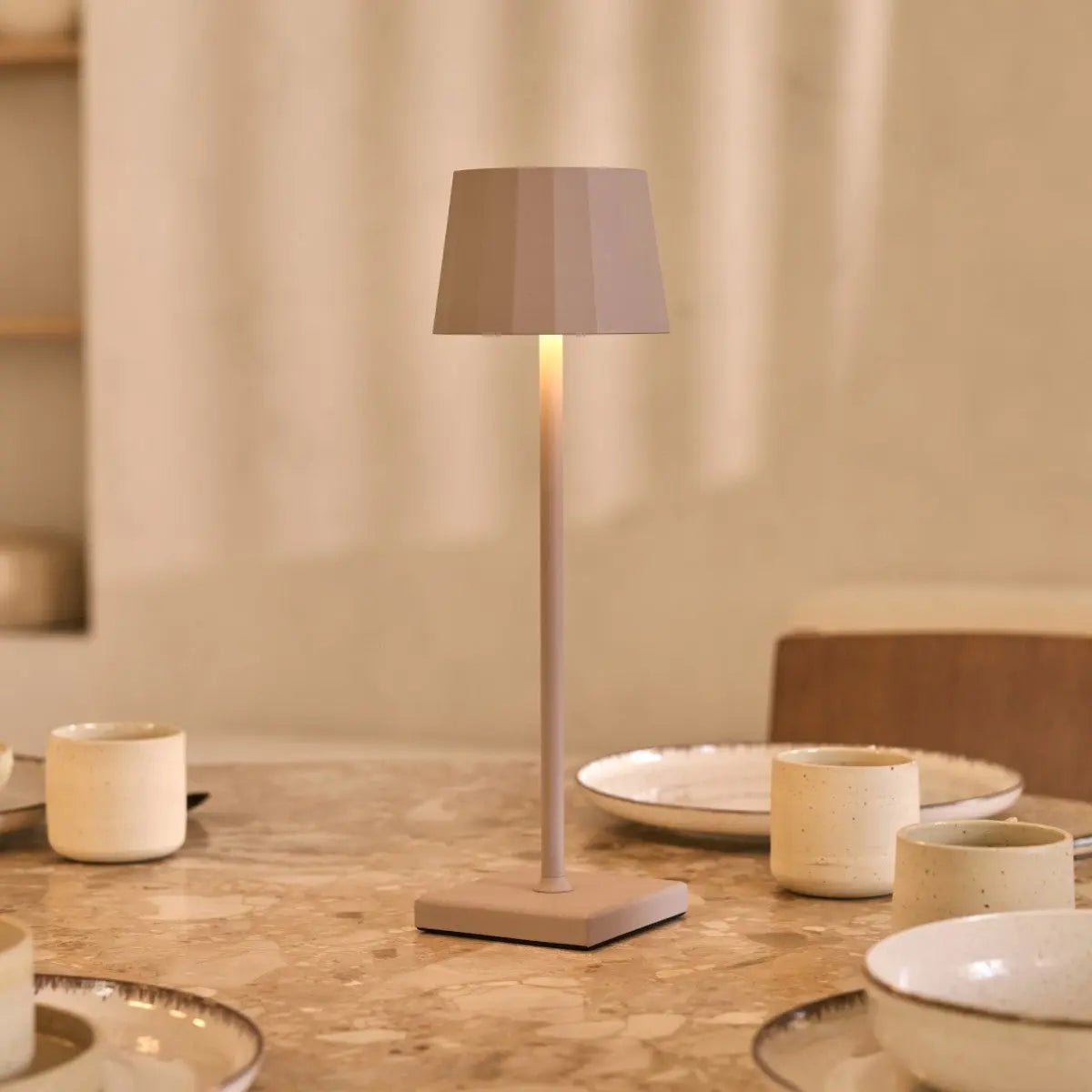 William Oplaadbare Tafellamp – Draadloze Dimbare Lamp