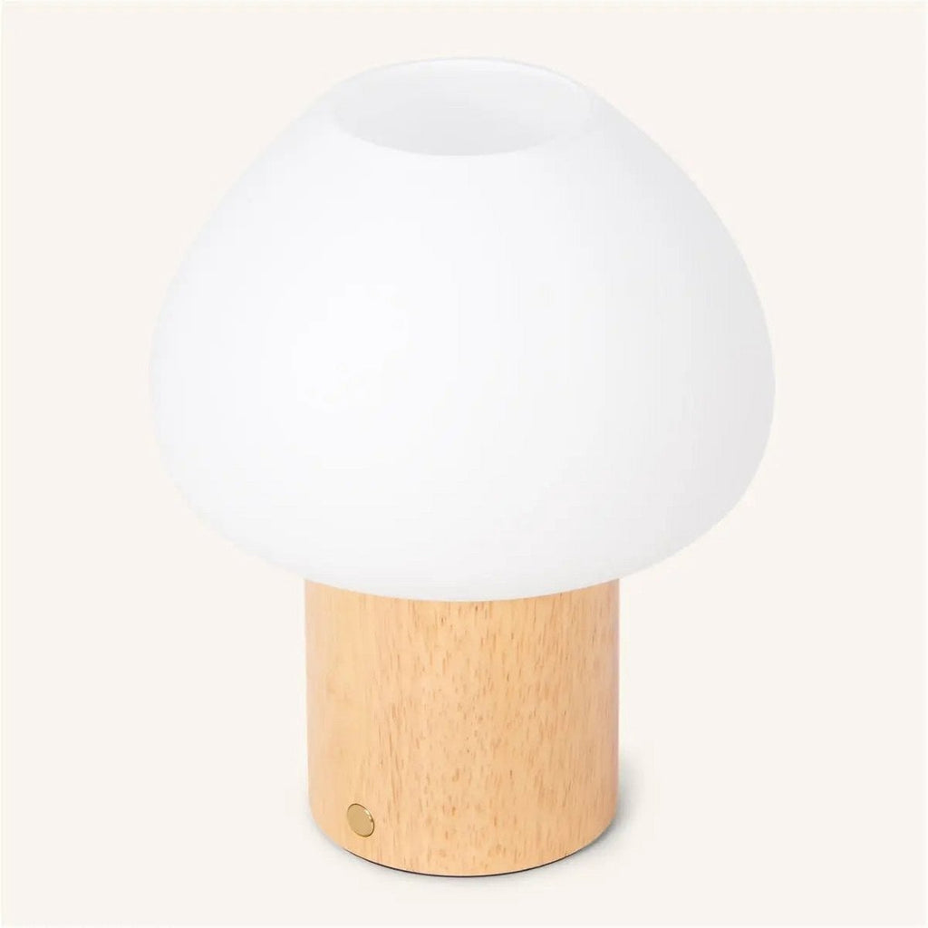 Fynn Lichtbruin Oplaadbare Tafellamp – Rubberhout & Matglas – Draadloos – Dimbaar – IP44
