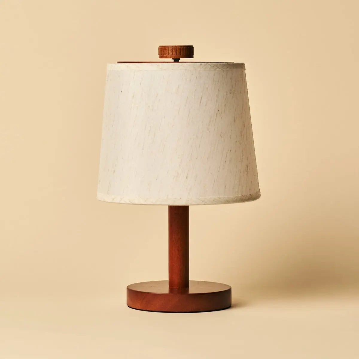 Rover kastanjebruine houten oplaadbare lamp