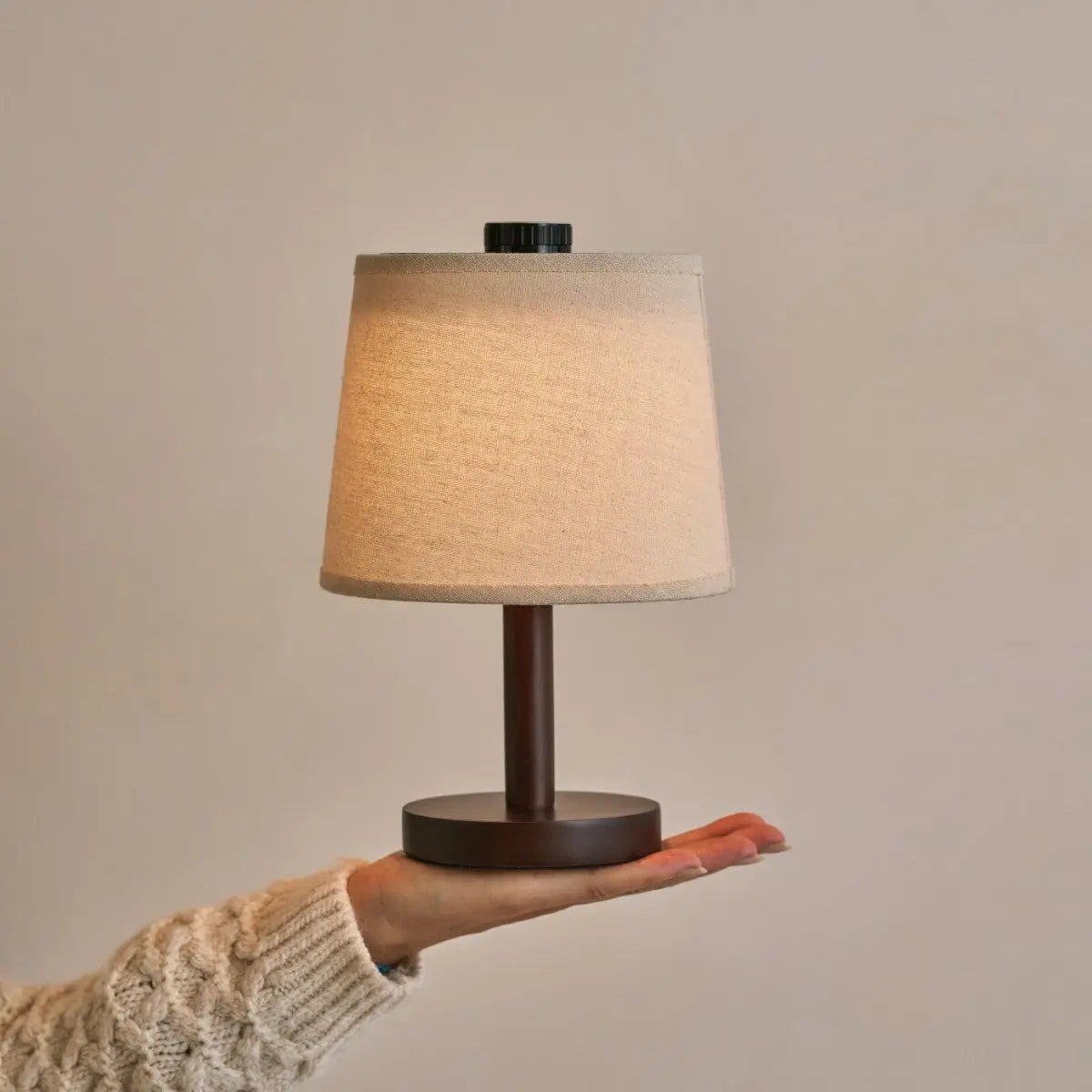Rover Donkerbruine Houten  Lamp
