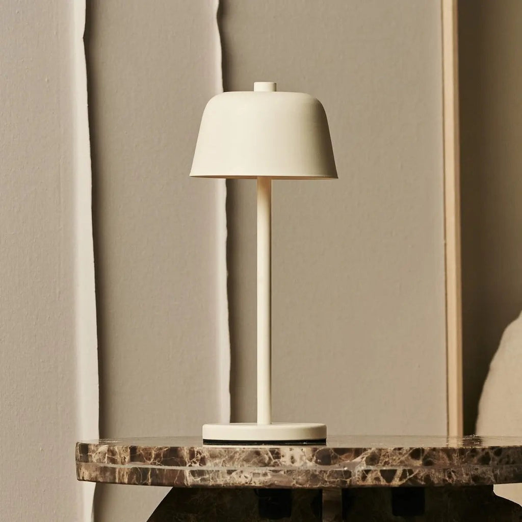 Anton Oplaadbare Tafellamp – Vanille – Metaal & Aluminium – Draadloos – Dimbaar