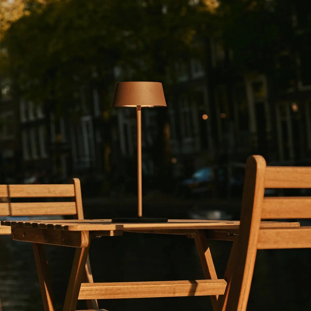 Hugo Oplaadbare Tafellamp – Draadloze Dimbare Designlamp