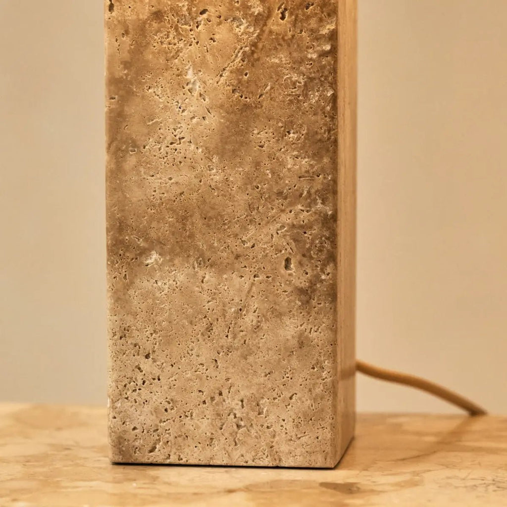 Rosie Tafellamp – Travertijn & Katoen – Beige/Wit – Moderne Design Lamp