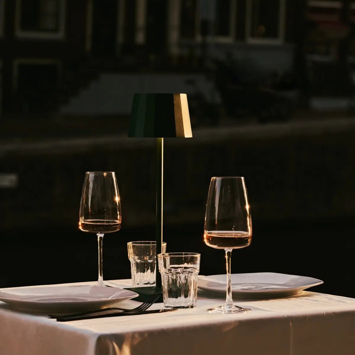 William Oplaadbare Tafellamp – Draadloze Dimbare Lamp