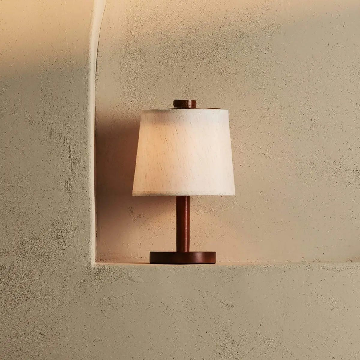 Rover kastanjebruine houten oplaadbare lamp