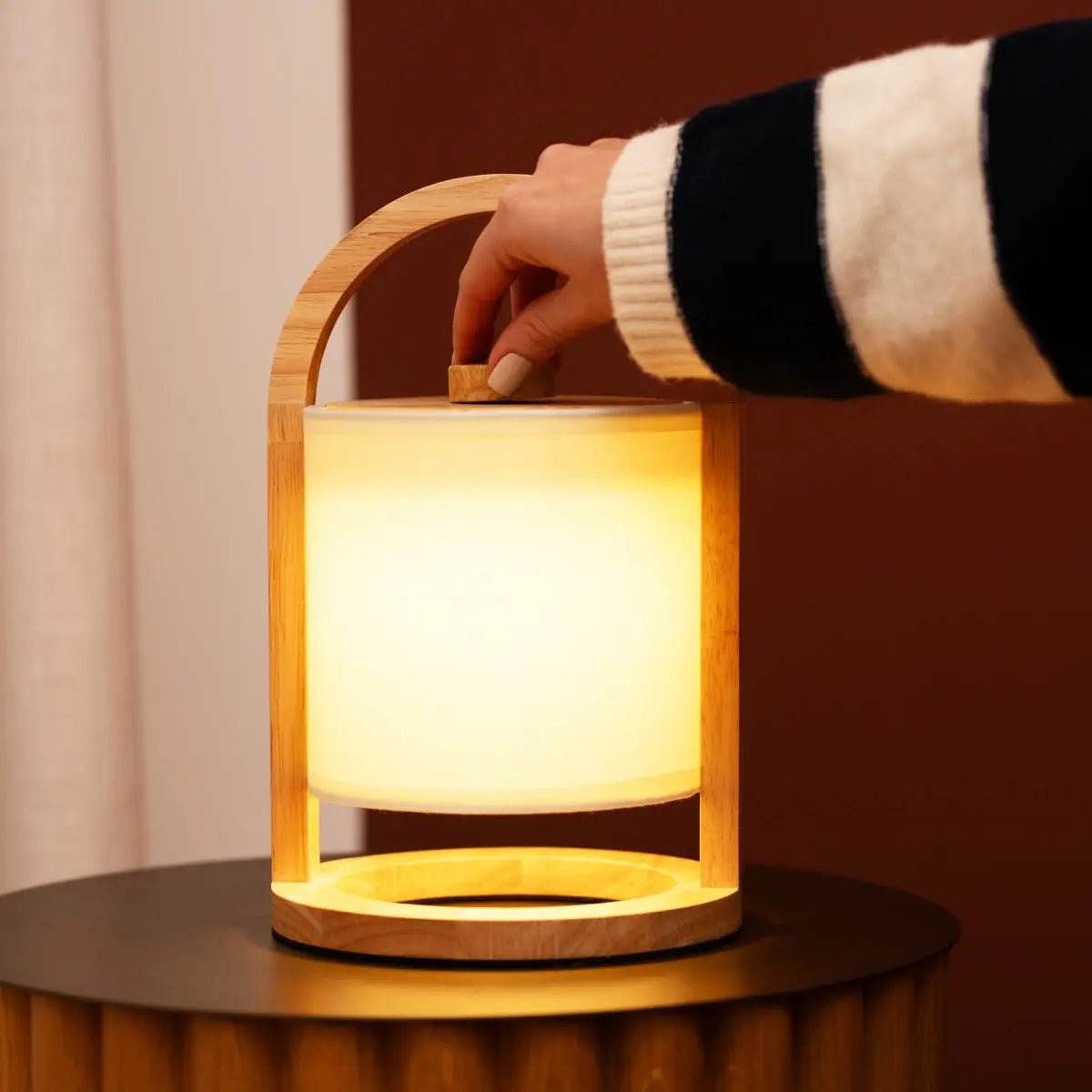 River Lichtbruin Oplaadbare Tafellamp – Rubberhout & Linnenmix – Draadloos – Dimbaar – IP44