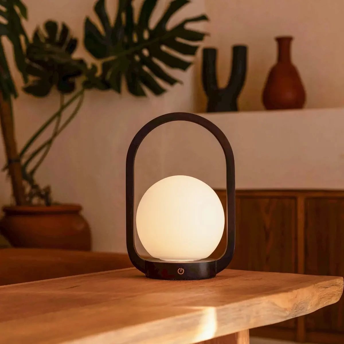 Skye Donkerbruine Houten Snoerloze Lamp