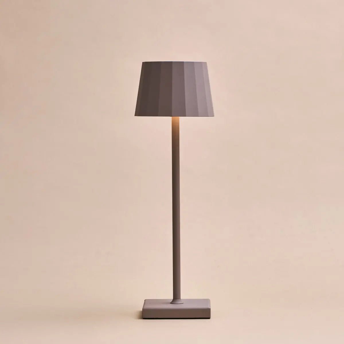 William Oplaadbare Tafellamp – Draadloze Dimbare Lamp