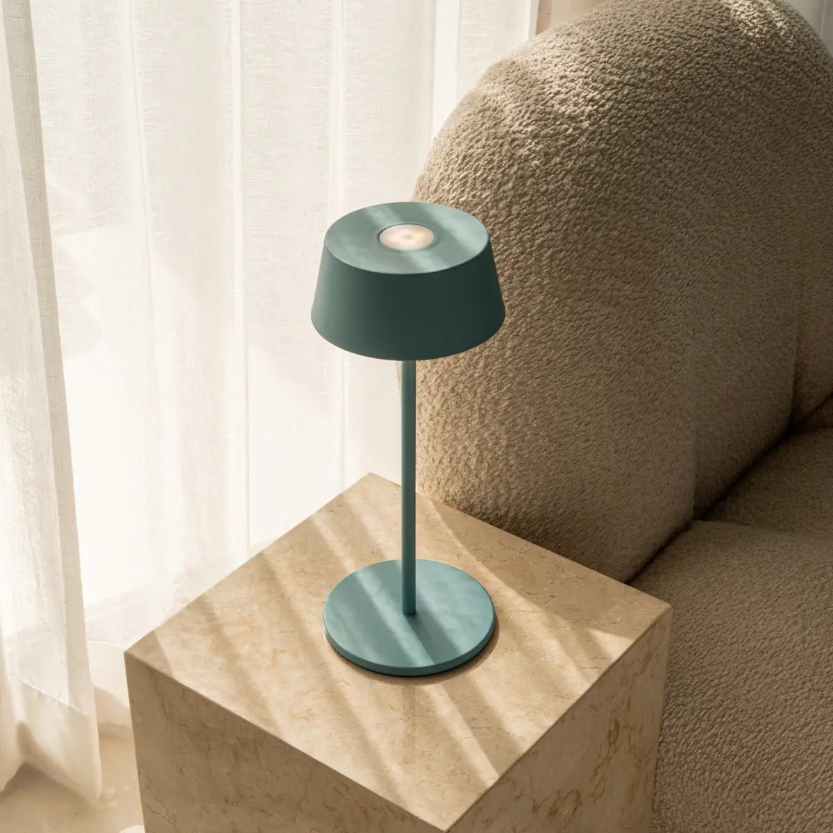 Hugo Oplaadbare Tafellamp – Draadloze Dimbare Designlamp