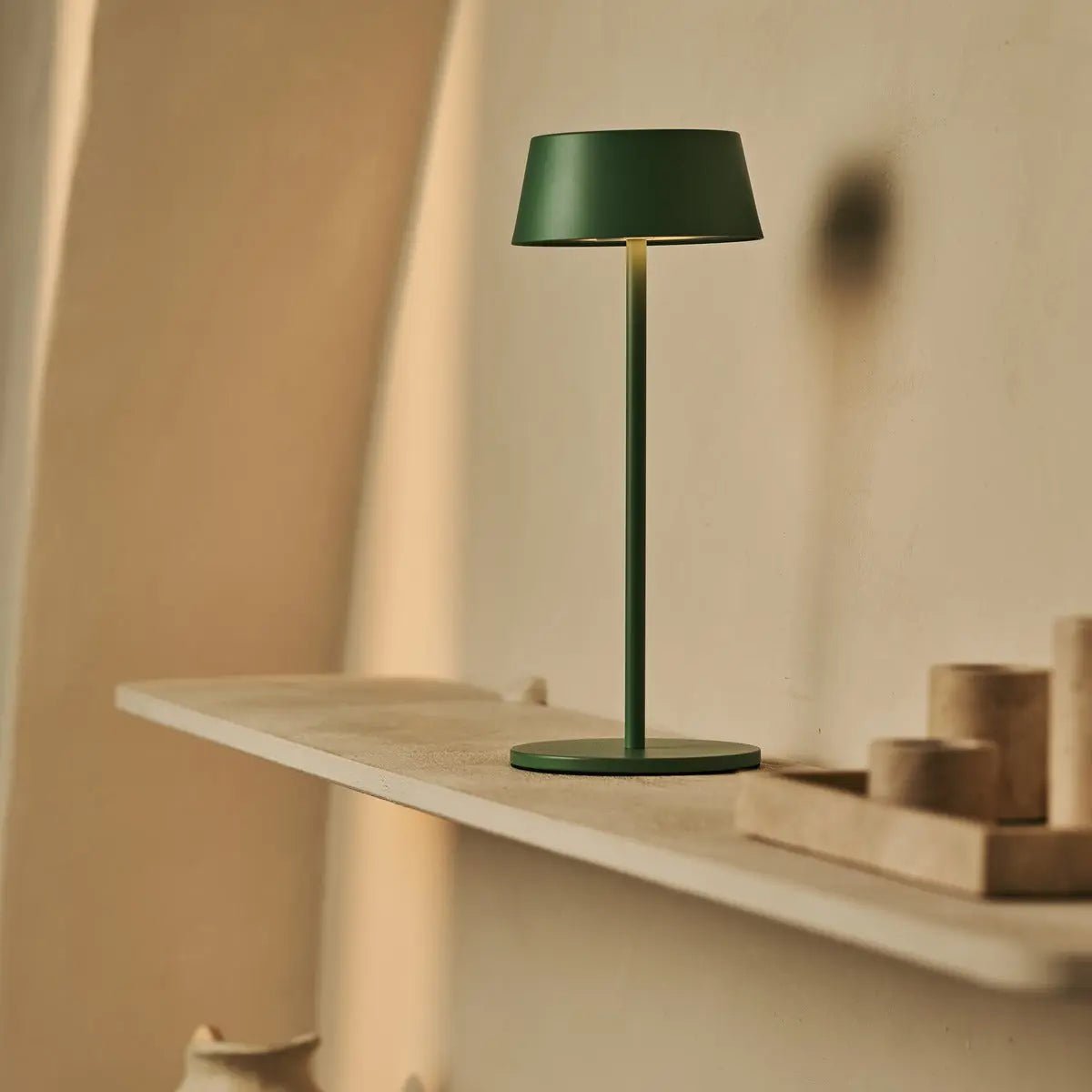 Hugo Oplaadbare Tafellamp – Draadloze Dimbare Designlamp