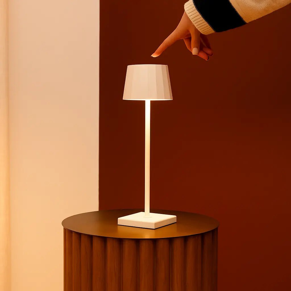 William Oplaadbare Tafellamp – Draadloze Dimbare Lamp