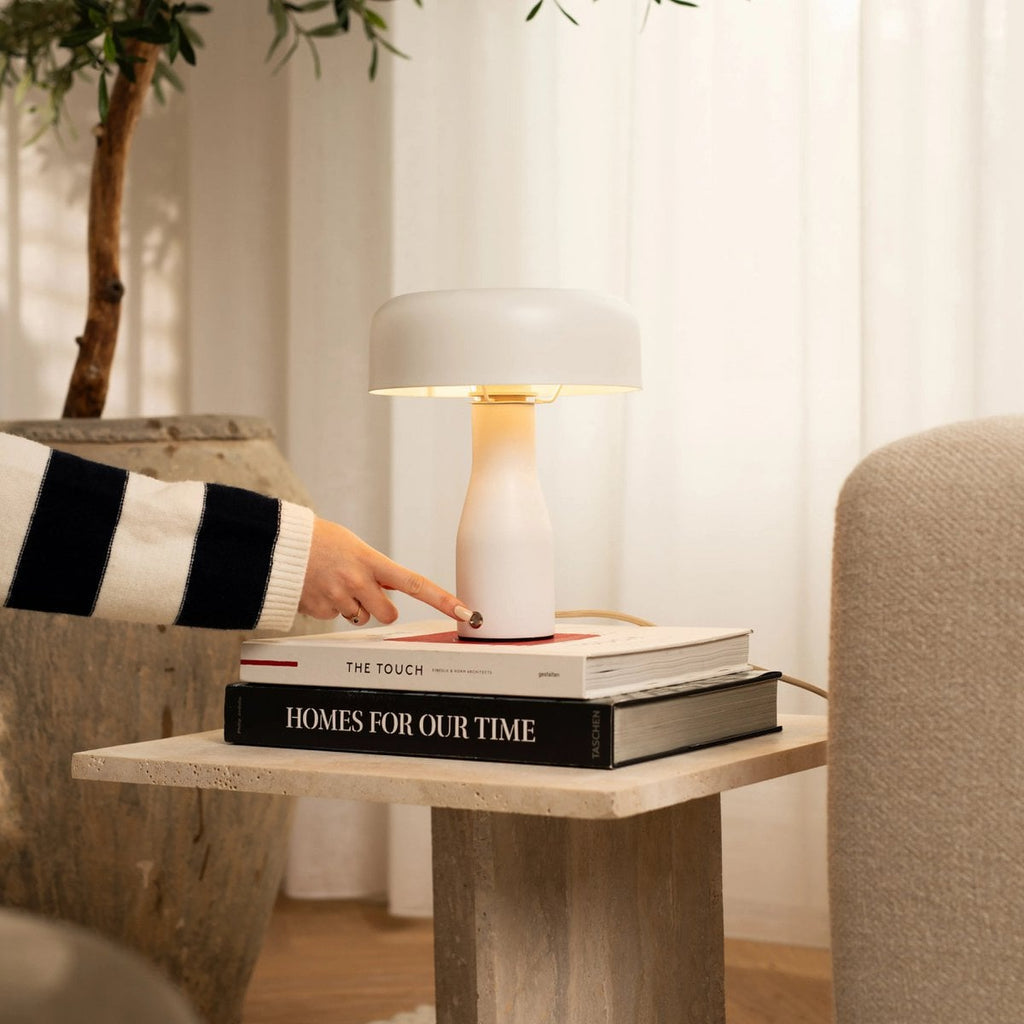Jape Tafellamp – Metaal – Wit – Moderne Design Lamp