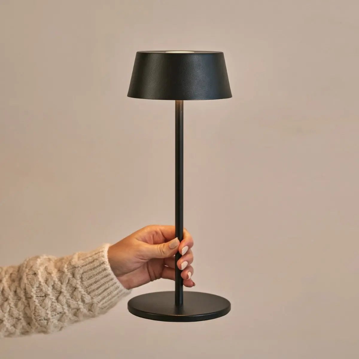 Hugo Midnight Zwart Oplaadbare Tafellamp