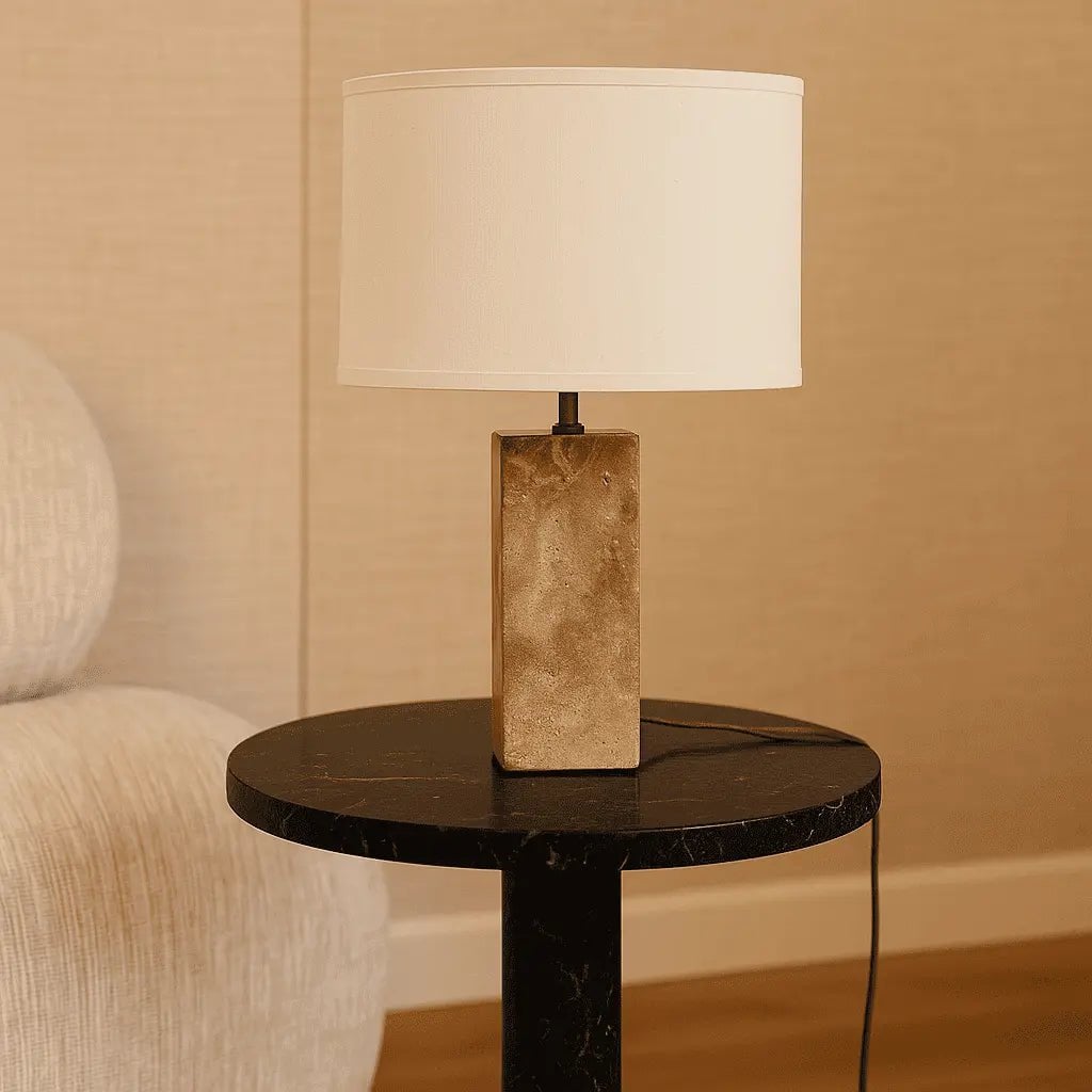 Rosie Tafellamp – Travertijn & Katoen – Beige/Wit – Moderne Design Lamp